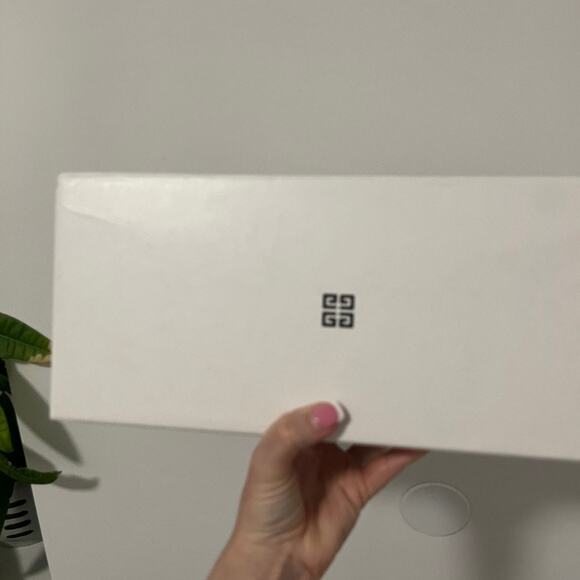 Givenchy Empty Shoe Box - Picture 4 of 4